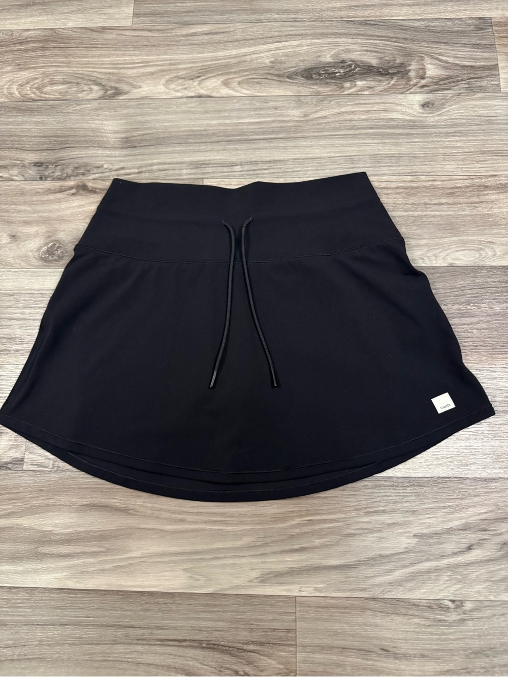 Vuori Daily Skirt 14"in Black Size Small Tennis Skirt